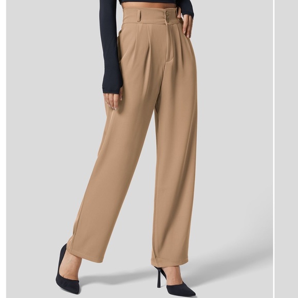 HALARA Pants - NWT Halara High Waisted Button Zipper Plicated Side Pocket Straight Pant